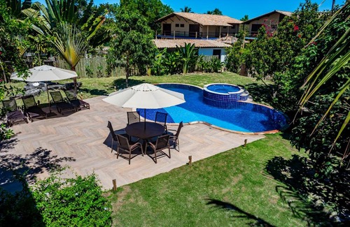 Curuipe House | Elegant Casa da Vila Outeiro das Brisas with Ocean Views