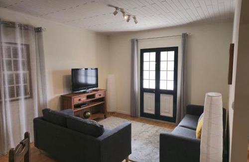 Madalena House | Discover Family-Friendly Comfort at Casa da Villa