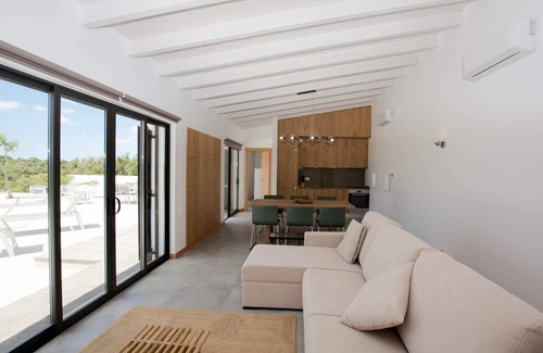 Mato Serrao Villa | Casa da Vinha - Carvoeiro: Oceanfront Pool Villa for 6