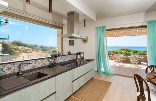 Scicli House | Relaxing Casa Dafne in Scenic Sampieri, Sicily Awaits