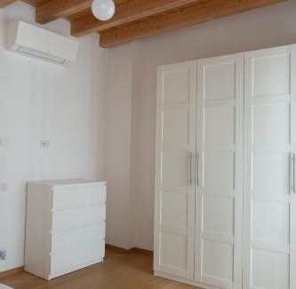 Lovere Old Town Apartment | Discover Casa Dagu: Family-Friendly Getaway Awaits