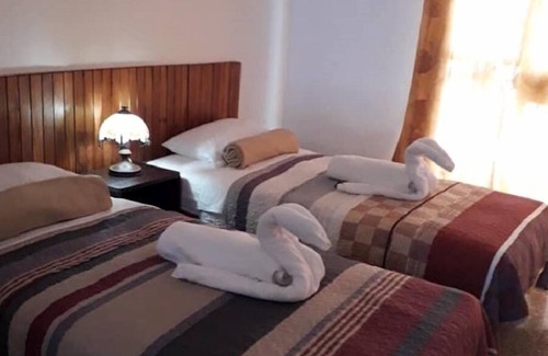 El Vedado Hotel | Family-Friendly Casa Dairy y Erich with Kitchen & Breakfast