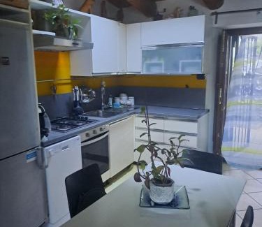 Cannobio Apartment | Unforgettable Stay at Locazione Turistica Casa Dalessi
