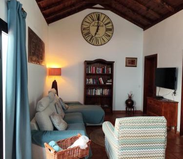 Tias House | Pet-Friendly Casa Dante: Oceanfront Escape with 9.9 Rating
