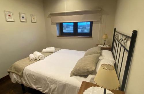 Santo Estevo de Ribas de Mino House | Casa Darío: Family-Friendly Stay with Kitchen Amenities