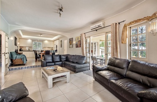 Santa Eulalia Villa | Casa Das Amendoeiras: 7-Bedroom Villa with Ocean Views