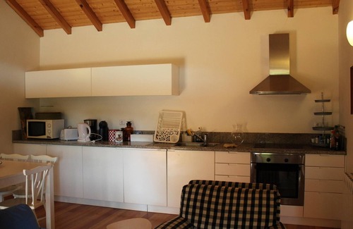 Melgaco Cottage | Casa das Bouças: Relaxing Retreat with Private Pool Amenities
