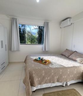 Piratuba House | Relax at Casa das Bromélias with Nature and Hot Tub Access