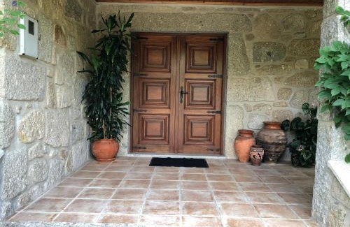 Amares House | Pet-Friendly Casa das Flores with Oceanfront Views