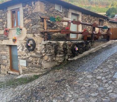 Lamego House | Pet Friendly Retreat at Casa das Flores - Rated 8.9/10