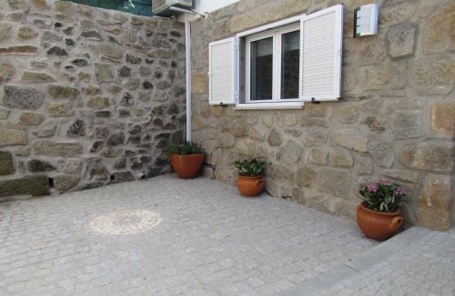 Fundao House | Casa das Nações: Family and Pet-Friendly Comfort Awaits
