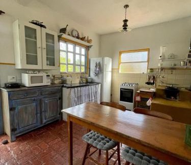 Ouro Preto House | Explore Casa das Orquídeas: Perfect for Families & Pets