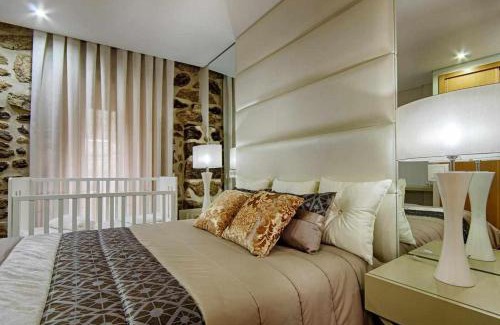 Melgaco Villa | Exquisite Casa das Pesqueiras: Family-Friendly Haven
