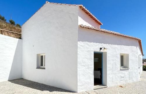 Aljezur House | Top-Rated Family Haven: Casa das Piteiras nº1, Aljezur