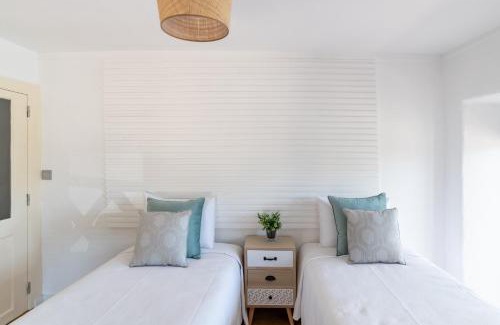 Miranda do Corvo House | Family-Friendly Stay at Casa das Rosas - Rated 9.4/10