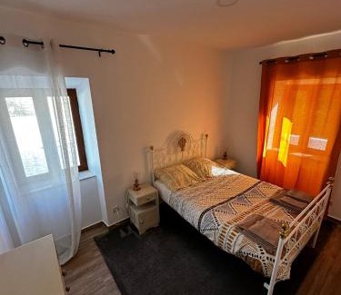 Ourem House | Elegant Stay at Casa das Sapinhas with Pool & Pet-Friendly