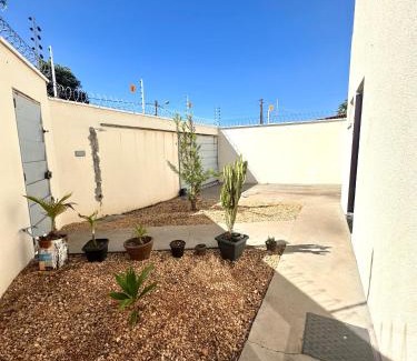 Plano Diretor Sul House | Top-Rated Casa Davisis 2: Family & Pet Friendly Stays