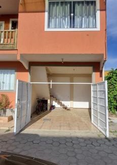 Mambucaba House | Cozy Casa: 150m from Beach, Pet-Friendly Retreat in Paraty