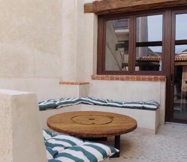 Valverde del Majano House | Experience Casa de Agustín: Guest Rated 9.8 & Pet Friendly