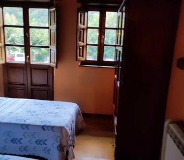 Aller House | Family-Friendly Getaway at Casa de Aldea CASA MON