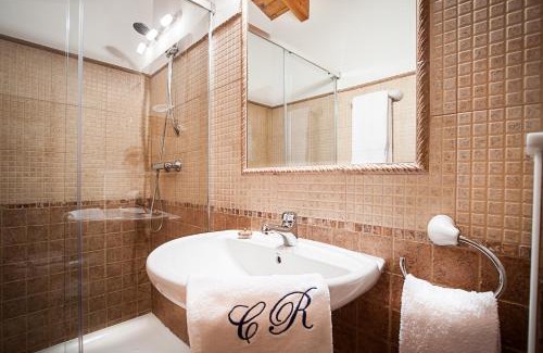 Santianes de Ola House | Family-Friendly Casa de Aldea Riosol with a 9.5 Rating