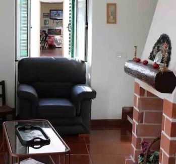 Alpalhao House | Pet-Friendly Retreat at Casa de Alpalhão - Family Welcoming
