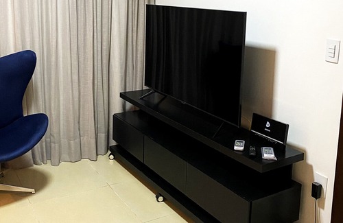 Sion House | Casa de alto luxo com piscina, churrasq e jacuzzi
