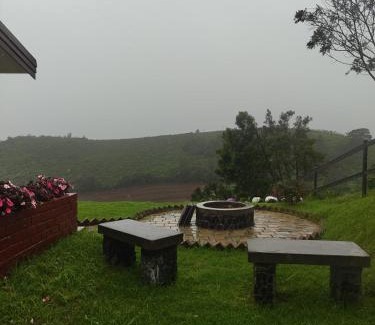 Ithalar Ski Chalet | Casa de Amor at Ooty by EBR