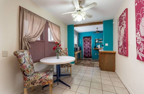 Truth or Consequences House | Vibrant Casa de Colores: 1 Bed with Pool and Spa