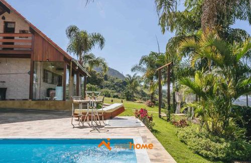 Senador Jose Bento House | Relaxing Casa de Campo with Pool in Senador Jose Bento