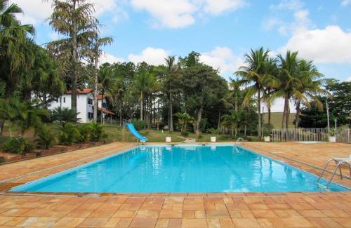 Porto Feliz House | Relax at Casa de Campo: Pool, BBQ & Family-Friendly Fun