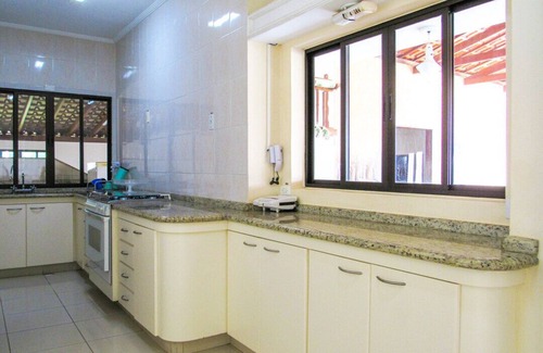 Mairipora House | Relaxing Casa de Campo with Pool and Family Amenities