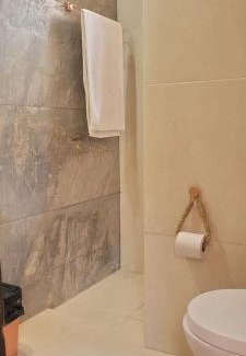 Jaguariaiva House | Inviting Casa de Campo with Pool and Pet-Friendly Features