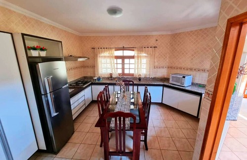 Mairinque House | Relaxing Casa de Campo with Wi-Fi and Leisure in Mairinque