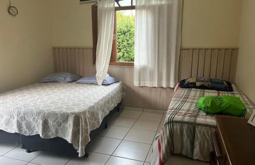 Mairinque House | Relaxing Getaway at Casa de Campo with Wi-Fi and Pool