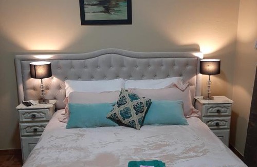 Tres Capones House | Relax at Casa de campo Doña Ana: Pet-Friendly Retreat