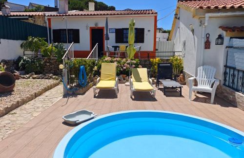 Charneca da Cotovia House | Pet-Friendly Casa de Campo in Sesimbra with Pool Access