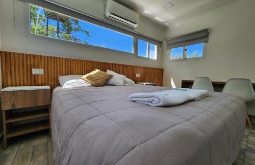 Centenario Apartment | Oceanfront Oasis: Casa de Campo Flor Dorada Awaits You