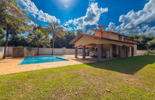 Pardinho House | Explore Casa de Campo I Cond Ninho Verde II - 4-Star Retreat