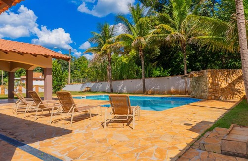 Pardinho House | Explore Casa de Campo I Cond Ninho Verde II - 4-Star Retreat
