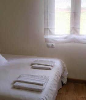 La Acebosa House | Exceptional Casa de Campo La Casuca Del Monje - Pet Friendly Retreat