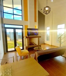 Banos del Inca House | Family-Friendly Retreat at Casa de Campo Mirador de la Retama