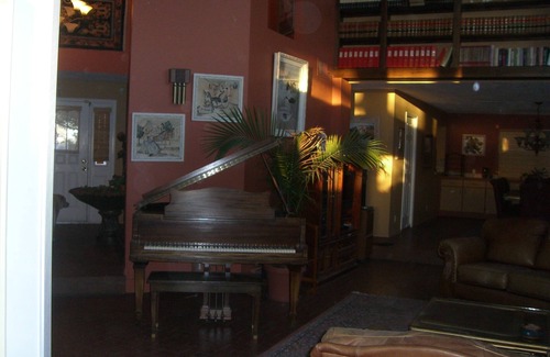 Paradise Hills Civic House | Discover Casa de Carraro: A Private Oasis in Albuquerque