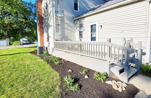Columbia City Apartment | Pet-Friendly Retreat at Casa de Columbia with Breakfast