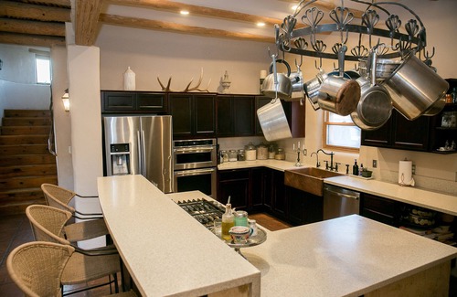 Corrales House | Family-Friendly Getaway at Casa de Corrales - 10/10 Rated!