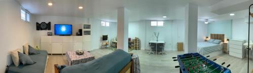 Rota House | Beachfront Design Oasis: Guest Rated 10/10 with Ocean Views