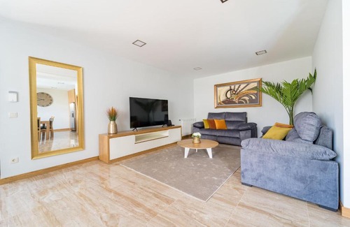 Barcelos House | Relax at Casa de Eiró: A 4-Star Retreat with Pool