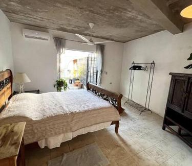 Centro Villa | Casa de Flaco: 4-Star Family-Friendly Retreat with Pool