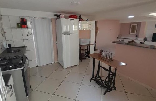 Duque de Caxias House | Budget-Friendly Casa de Gente Feliz: Pet Friendly & Breakfast