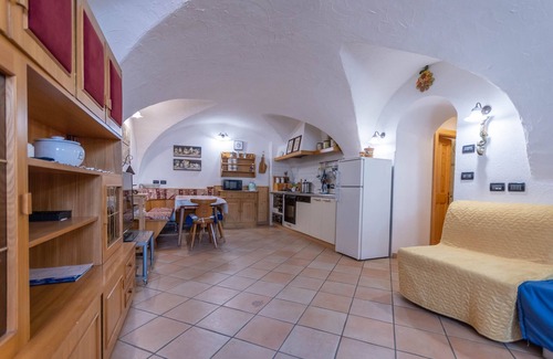 San Giovanni di Fassa Apartment | Casa De Guidi: Family-Friendly Retreat with Pet Amenities